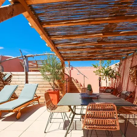 Private Rooftop St Tropez Daire